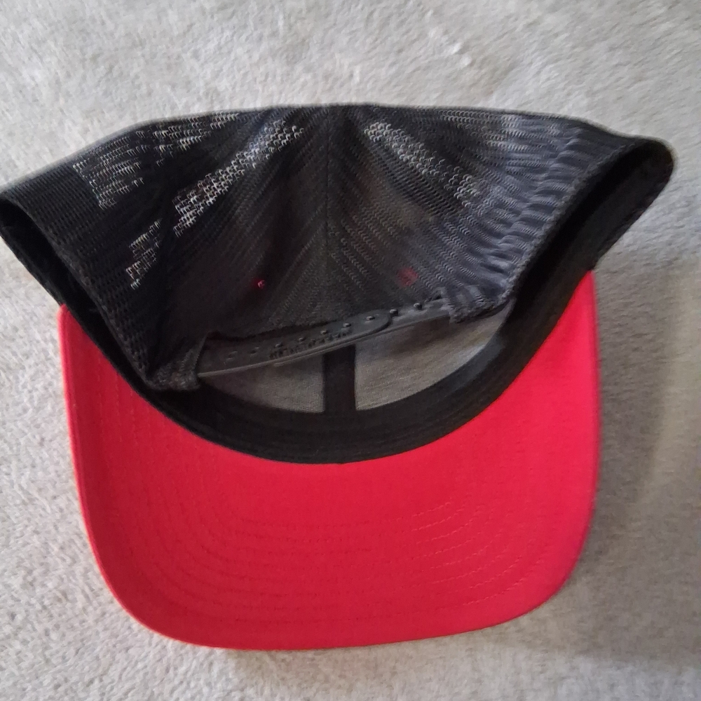 Richardson Red & Black Trucker Hat Rim Reaper Snapback meshback NWT - Picture 3 of 4